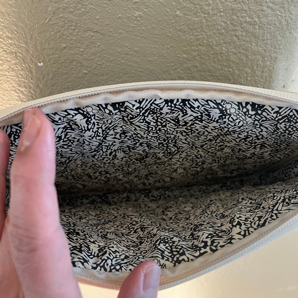 Rebecca Minkoff black and white stripe crossbody tabitha tablet sleeve case - Picture 5 of 7